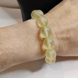 Vintage Frosted Faceted Pale Yellow Glass Stretch Bracelet